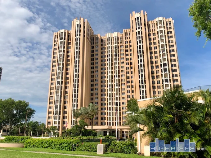 St. Laurent tower, Grenadier Boulevard, Naples, Florida